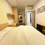 2 Bedrooms At The Sun Avenue In The Center Of District 2 With Overflow Swimming Pool