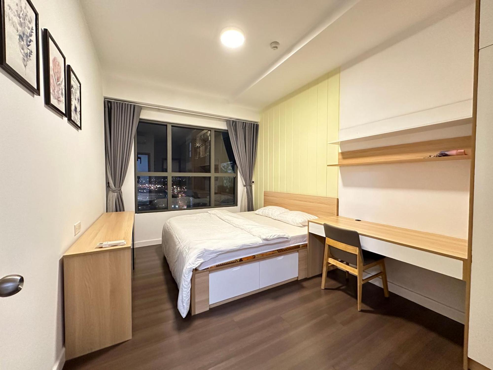 Căn hộ 2 Bedrooms At The Sun Avenue In The Center Of District 2 With Overflow Swimming Pool