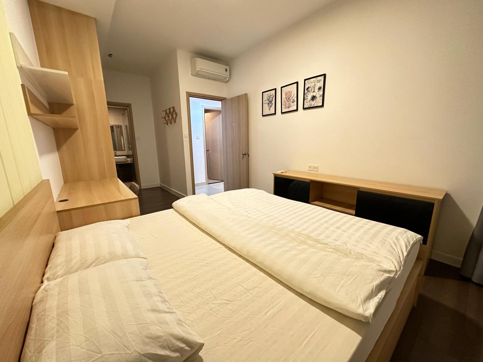 2 Bedrooms At The Sun Avenue In The Center Of District 2 With Overflow Swimming Pool *
