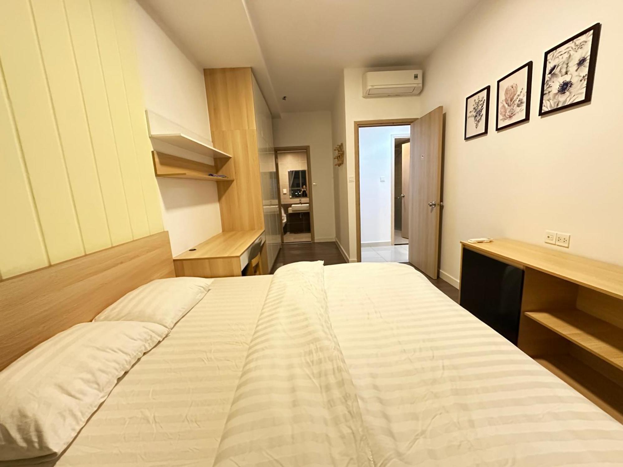 2 Bedrooms At The Sun Avenue In The Center Of District 2 With Overflow Swimming Pool